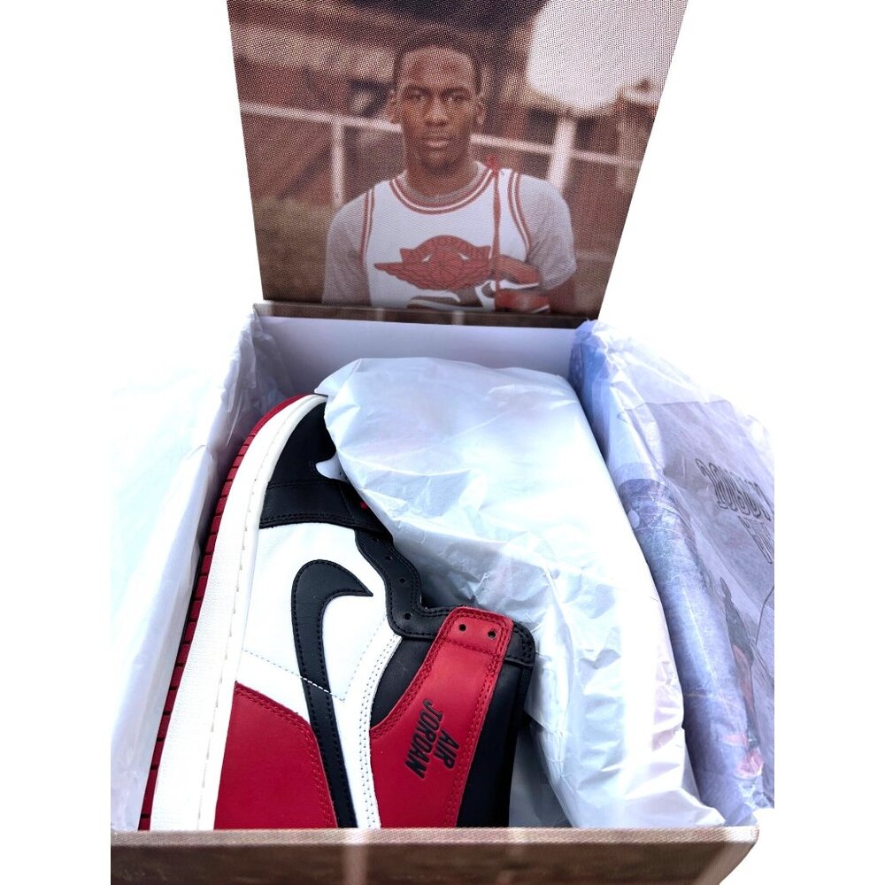 Nike Air Jordan 1 Retro High OG Chicago Black Toe Reimagined Mens 10 GWP New - Picture 6 of 16
